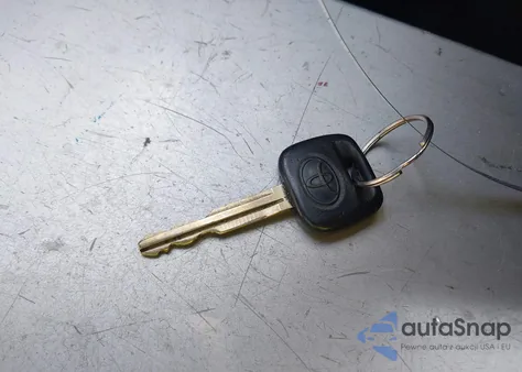 2015 Toyota Yaris L z USA, uszkodzony, nr VIN VNKKTUD38FA042017